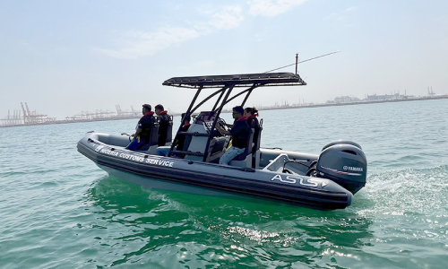 FIBERGLASS LAW ENFORCEMENT BOAT 6.5 M